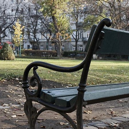 Karolyi Garden | Hostaid Apartment Будапеща Екстериор снимка