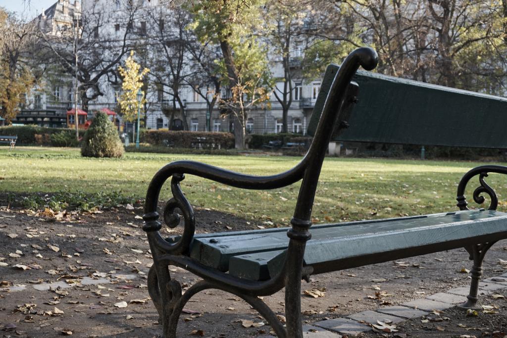 Karolyi Garden | Hostaid Apartment Будапеща Екстериор снимка